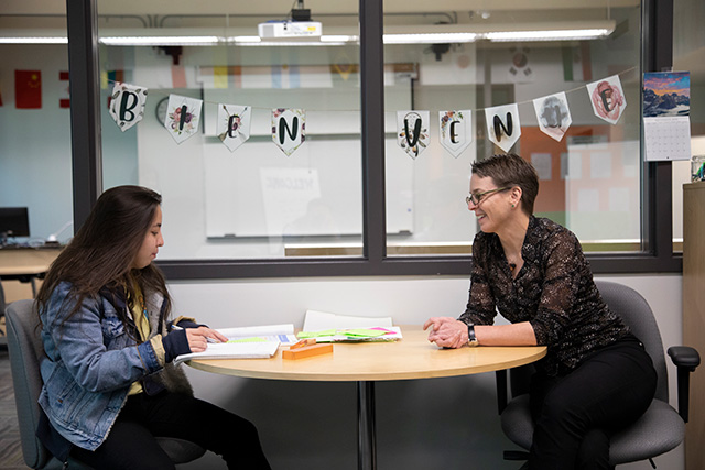 Language instructor Catherine Gloor works with a student in the new Language Resource Centre on Nov. 21, 2019. (Photo by Taehoon Kim)