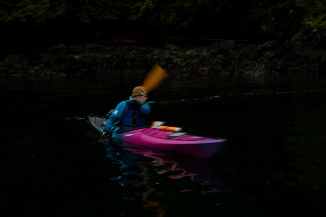 Practicing kayak skills in Deep Cove during an outdoor recreation outing on Feb. 12, 2020. (Photo by Taehoon Kim)