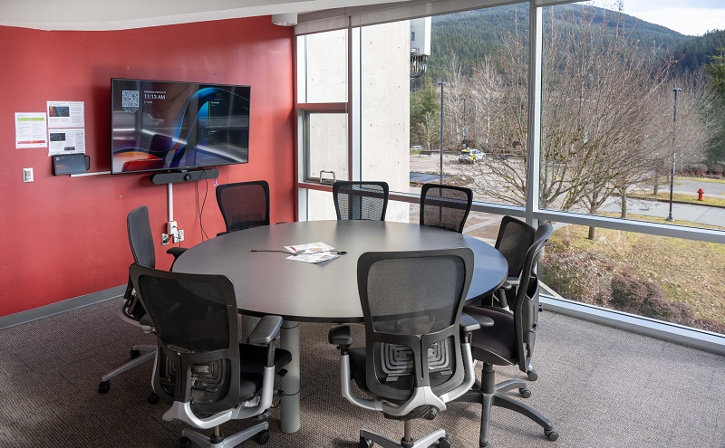 Squamish Corner meeting room SA458