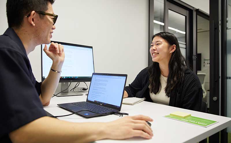 CapU student in an academic advising meeting.