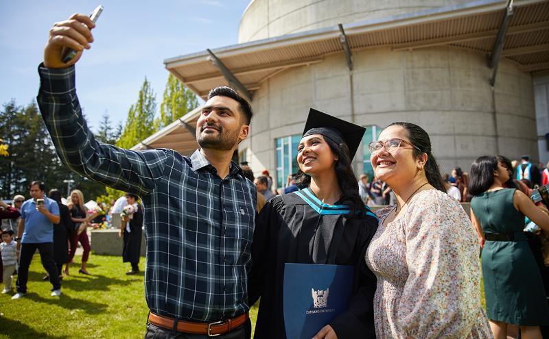 Student with their family at Convocation