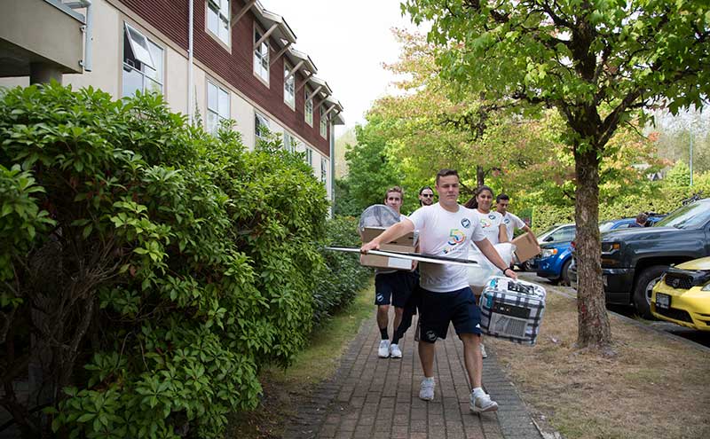 CapU students on Residence Move-in Day.